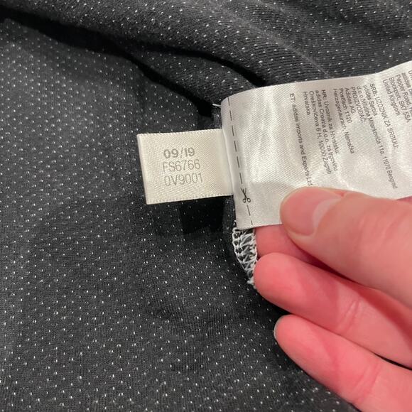 Adidas Mens Lightweight Gray Hoodie Sz M Active Lounge Gym Workout - Picture 3 of 7